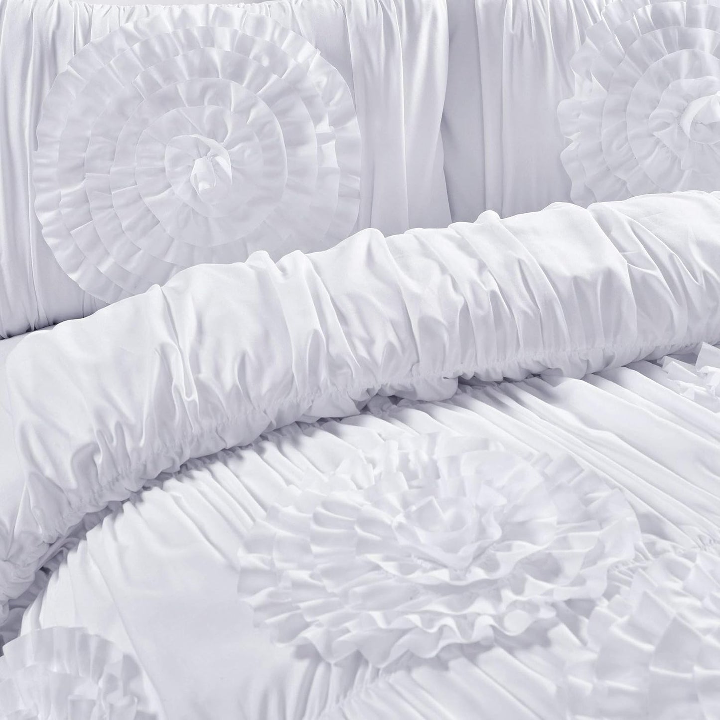 Lush Décor Serena 3 Piece Ruched Flower Comforter Set - White - Full/Queen