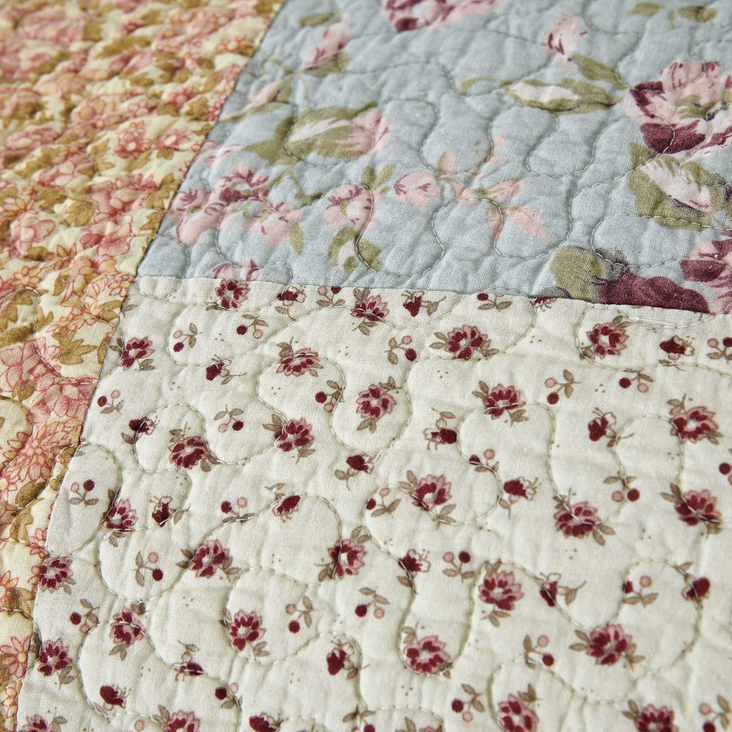 Authentic 100% Cotton Easy-Clean – Luxury Boho Quilt with Decorative Floral Patchwork Design Oversize Bedspread, Soft Breathability Bedding, King 110X96”, Boho-Royal Garden